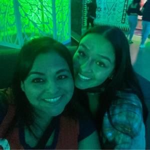 Meet your Posher, Amaris